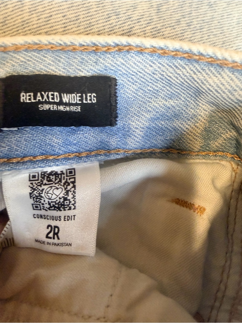 Express Light Wash Wide Leg Jeans - Picture 3 of 7